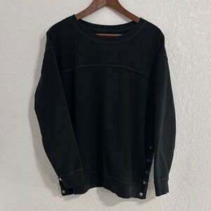 Abercrombie & Fitch Black Crewneck Sweatshirt